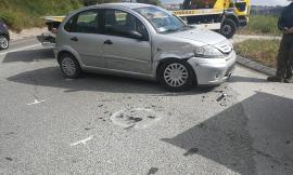Violento scontro sulla Carrareccia: un ferito trasportato a Torrette (FOTO)