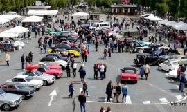Civitanova, ieri in Piazza XX Settembre il ‘Primo raduno d’auto d’epoca di Primavera’