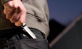 Civitanova, schiaffeggia la ex e la minaccia con un coltello: denunciato