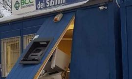 Matelica, tentano di far saltare in aria il bancomat: boato nella notte