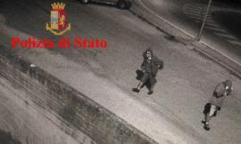 Scritto offensive sulle mura della Questure di Ancona: denunciato anche un 22enne maceratese