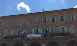 Omaggio alla Lube sulla facciata del Palazzo Comunale: "Civitanova campione d'Italia"