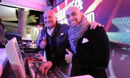 Civitanova, prove d'estate allo Shada Beach Club con gli irresistibili anni '70 e '80 (FOTO)