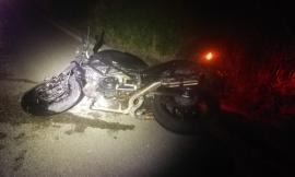 Corridonia, terribile scontro tra moto e auto: grave un giovane (Foto)