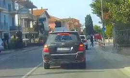 Montecosaro, si scontrano auto e moto: centauro in ospedale