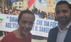 Recanati, Giorgia Meloni al fianco di Simonacci: "Basta con la sinistra" (FOTO E VIDEO)