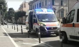 Porto Recanati, paura per una bambina di dieci anni: ferita da una porta a vetri in frantumi