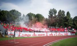 Gli ultras fanno fronte comune: "niente calcio senza tifosi"