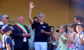 Muccia, Andrea Bocelli inaugura la nuova scuola "De Amicis" (FOTOGALLERY E VIDEO)