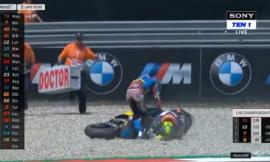 Moto 2: Lorenzo Baldassarri cade a 2 giri dal traguardo e stende Marquez