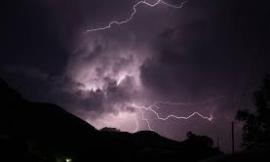 Allerta meteo per la giornata di domani: temporali e vento forte in tutta la Provincia