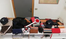 Porto Potenza Picena, 7 verbali amministrativi e 563 beni sequestrati: il bilancio della Polizia Locale sulla lotta all'abusivismo commerciale