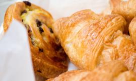 Montecosaro, consegna brioche al bar e nel frattempo ruba soldi dalla casa: scoperto e denunciato