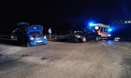 Recanati, scontro fra tre auto sulla "Strada dei Pali": due feriti (FOTO)