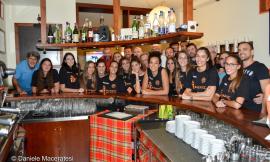L'Helvia Recina Volley in visita alla Agnetti Boutique