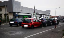 Civitanova, tamponamento tra tre auto lungo la Statale: traffico in tilt