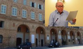 I consiglieri di Vince Civitanova e Noi con Ciarapica contro Marzetti: "Si sieda nello scranno dell'opposizione"