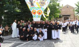 San Nicola all'insegna dell'amicizia di tre paesi tra Marche e Puglia