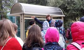 Macerata, gli alunni del "Mestica" alla scoperta del bosco urbano di Collevario (FOTO)