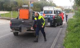 Macerata, tamponamento in via Bramante: una donna al pronto soccorso, traffico in tilt (FOTO)