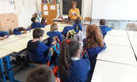 Libriamoci 2019 alla scuola primaria Salvo D’Acquisto di Camerino (FOTO)