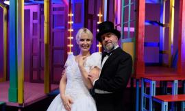 Mercoledì 27 Gaia De Laurentiis e Ugo Dighero al Teatro Rossini di Civitanova