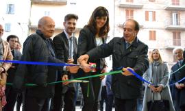 Macerata, taglio del nastro per la nuova filiale della Banca dei Sibillini (FOTO)