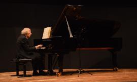 Bruno Canino, tra i maggiori pianisti italiani di tutti i tempi, in concerto al Politeama di Tolentino