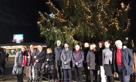 Si accende l'albero di Natale a Civitanova (FOTO)