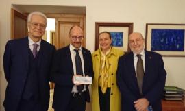 Unicam, consegnato al Rettore Pettinari il ricavato del concerto "Sapienza per Camerino"