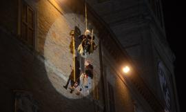 Macerata, Miss Befana 2020 e discesa della vecchina dalla Torre