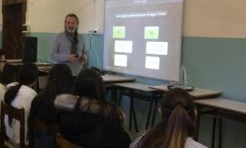 Lezione di social marketing all'istituto Alberghiero di Cingoli