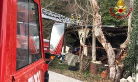 Macerata, forte vento danneggia la provincia:  20 interventi dei vigili del fuoco