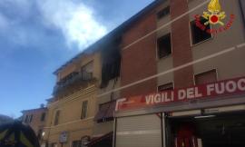 San Severino, Incendio in una palazzina: evacuati gli inquilini