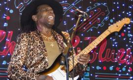 Tolentino, il chitarrista Elisha Blue in concerto al Politeama