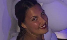 Civitanova, chiesa gremita per l'ultimo saluto a Cristina: "Sei in ogni raggio di luce che ci riscalderà"