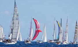 Come consolidare un gruppo di lavoro: team building in barca a vela