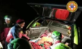 Scivola lungo un sentiero: interviene la squadra del soccorso alpino (FOTO)