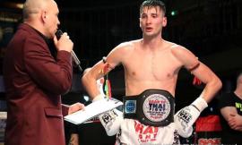 Muay Thai, il maceratese Angelo Bernardoni vince la prestigiosa cintura del Road to Thai Fight