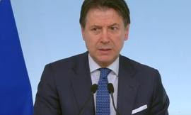 Coronavirus, Conte: "Stanziati 25 miliardi per l'emergenza. Misure più restrittive? Aspetto richieste della Lombardia"