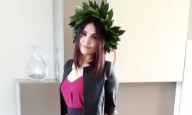 Macerata, la laurea ai tempi del Covid-19: Francesca diventa dottoressa direttamente in salotto