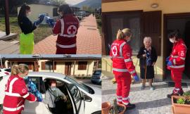 Caldarola, la Croce Rossa dona le uova di Pasqua ai terremotati
