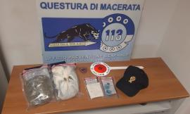 Macerata, nello zaino 250 grammi di marijuana: denunciato 22enne