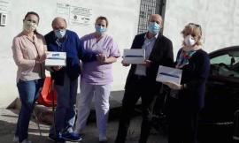Macerata, l'Avis dona dei tablet alla Casa di riposo: consentiranno agli ospiti di comunicare con i parenti