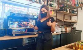 Civitanova - Ordina un caffè, lo paga con 50 euro e non vuole il resto: la bella storia della fase 2 al Bar Stella