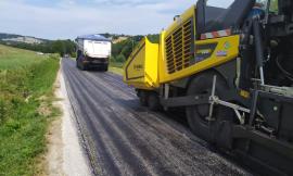 Apiro, al via i lavori di asfaltatura e messa in sicurezza sulla provinciale “Sant’Urbano”