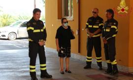 Macerata, il prefetto Iolanda Rolli saluta il personale dei Vigili del Fuoco
