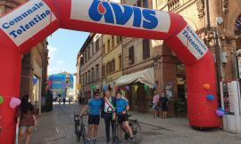 Da Londra a Tolentino in bicicletta: l'emozionante storia di Guido e Gabriel Mai