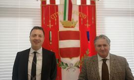Tolentino, il sindaco accoglie il nuovo Segretario generale del Comune