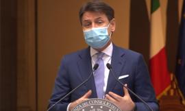 Stop agli spostamenti fuori regione e a casa di parenti solo in 2: approvato il nuovo Decreto